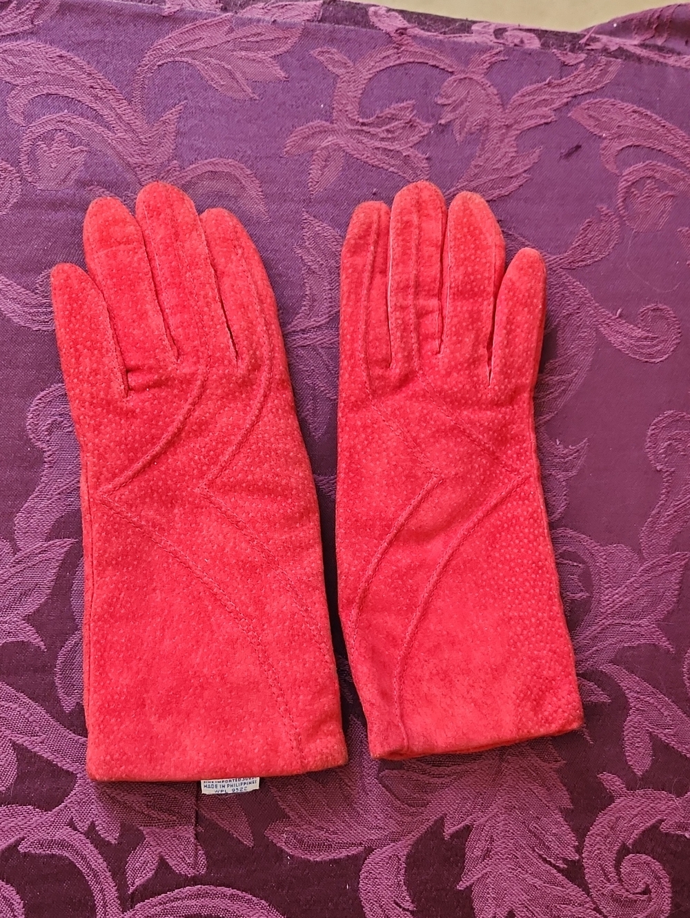 Red Thinsulate Suede Embossed Gloves